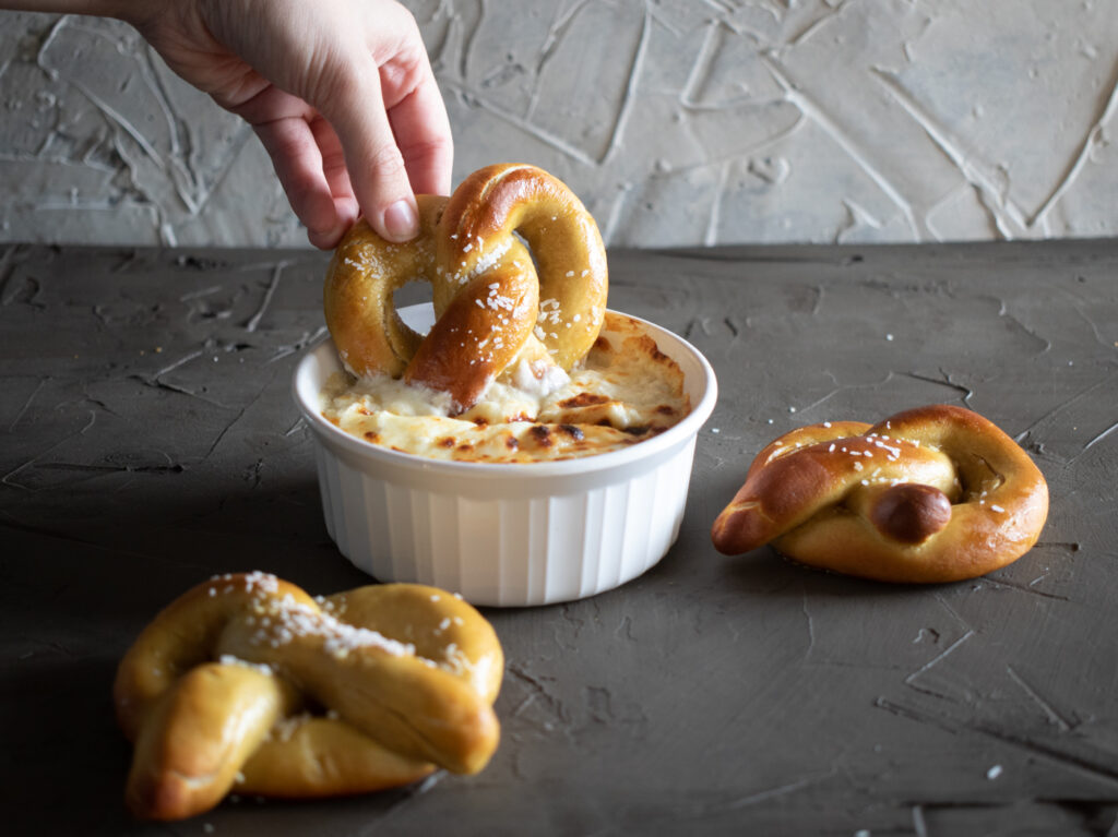 Soft pretzel cheese dip