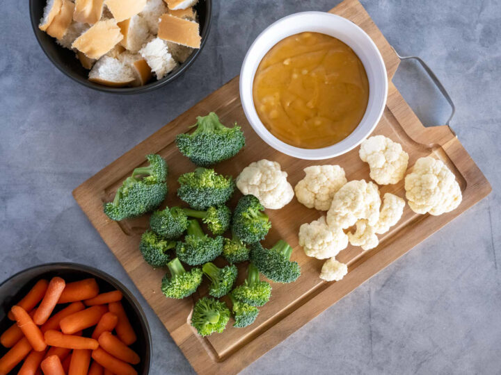 Melting Pot Wisconsin Cheddar Cheese Fondue Copycat Recipe